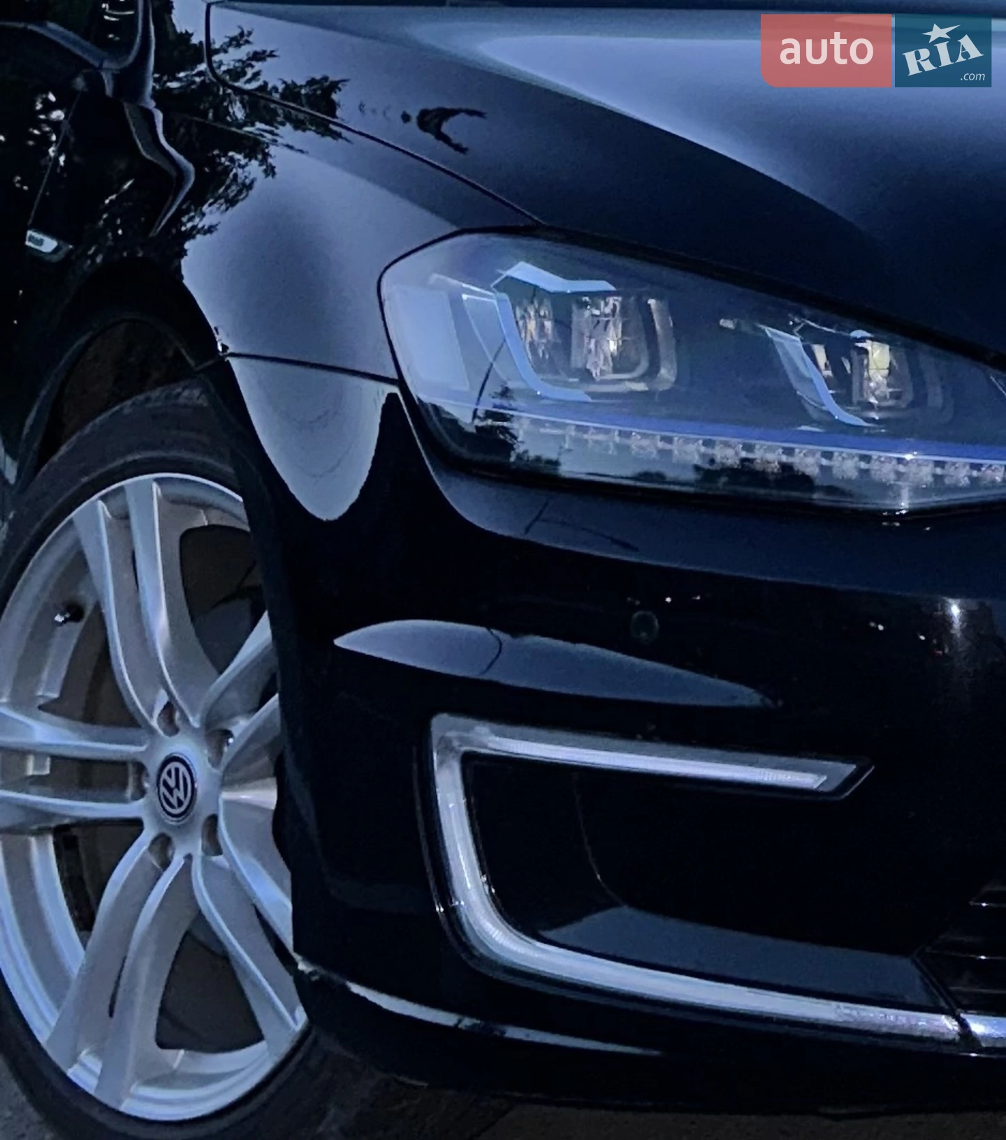 Volkswagen e-Golf, 2014