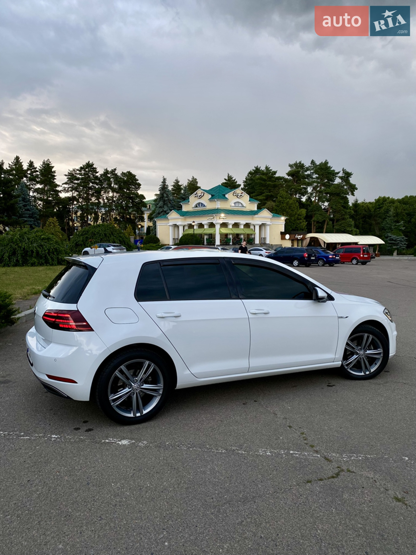 Volkswagen e-Golf, 2019
