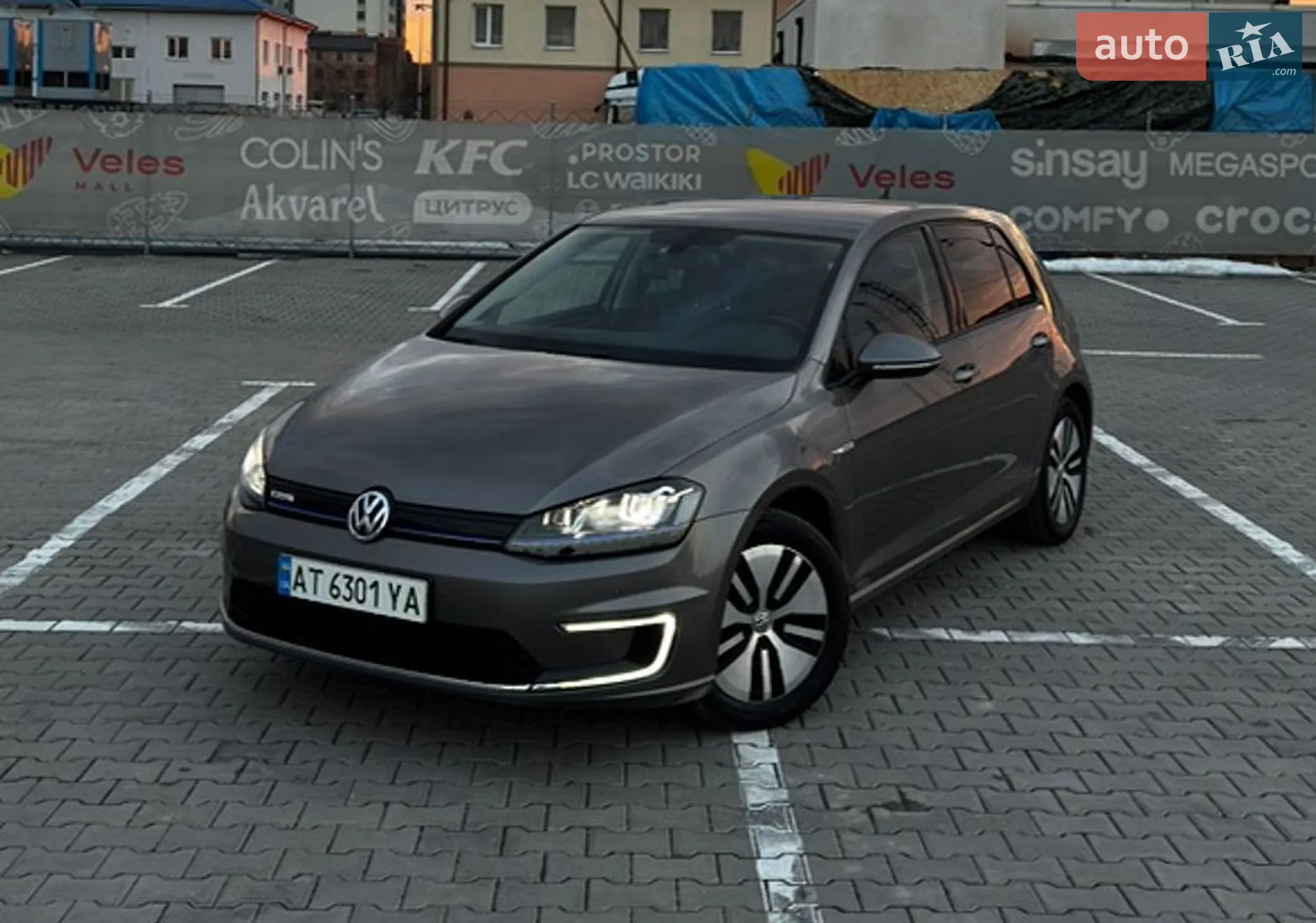 Volkswagen e-Golf, 2014