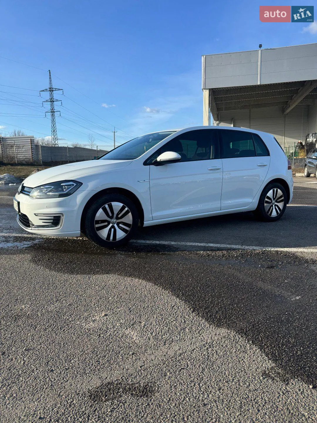 Volkswagen e-Golf, 2019