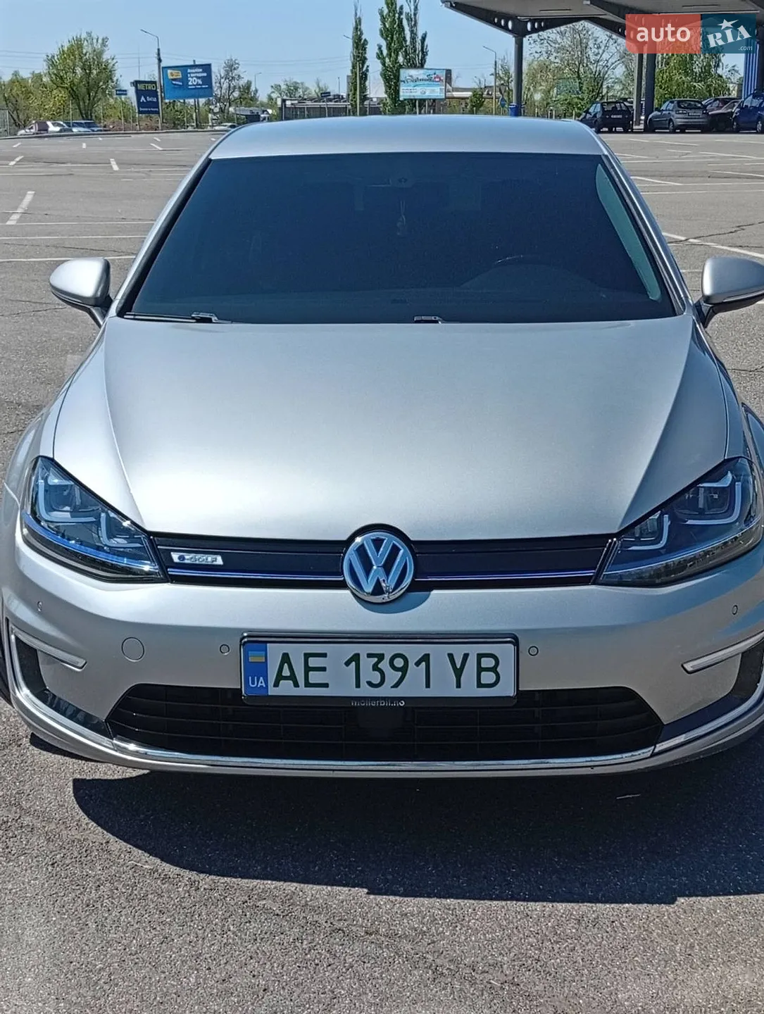 Volkswagen e-Golf, 2015