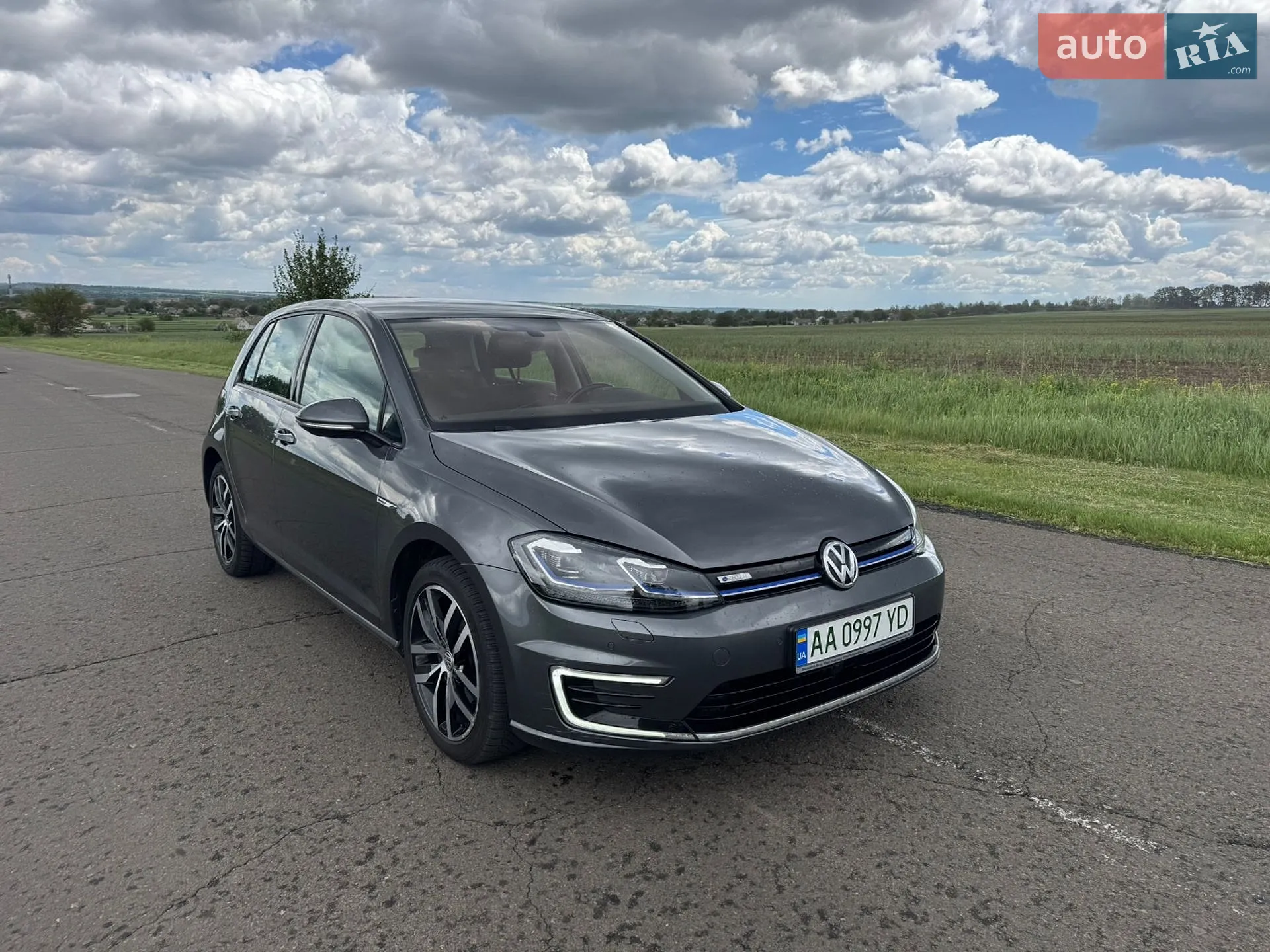 Volkswagen e-Golf, 2019