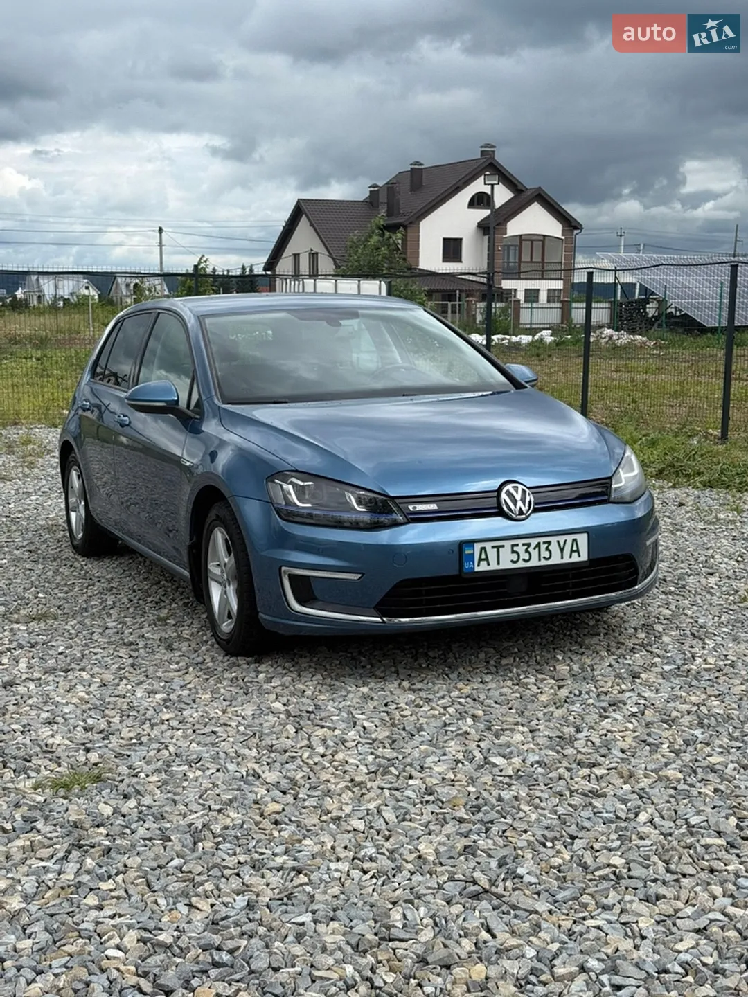 Volkswagen e-Golf, 2015