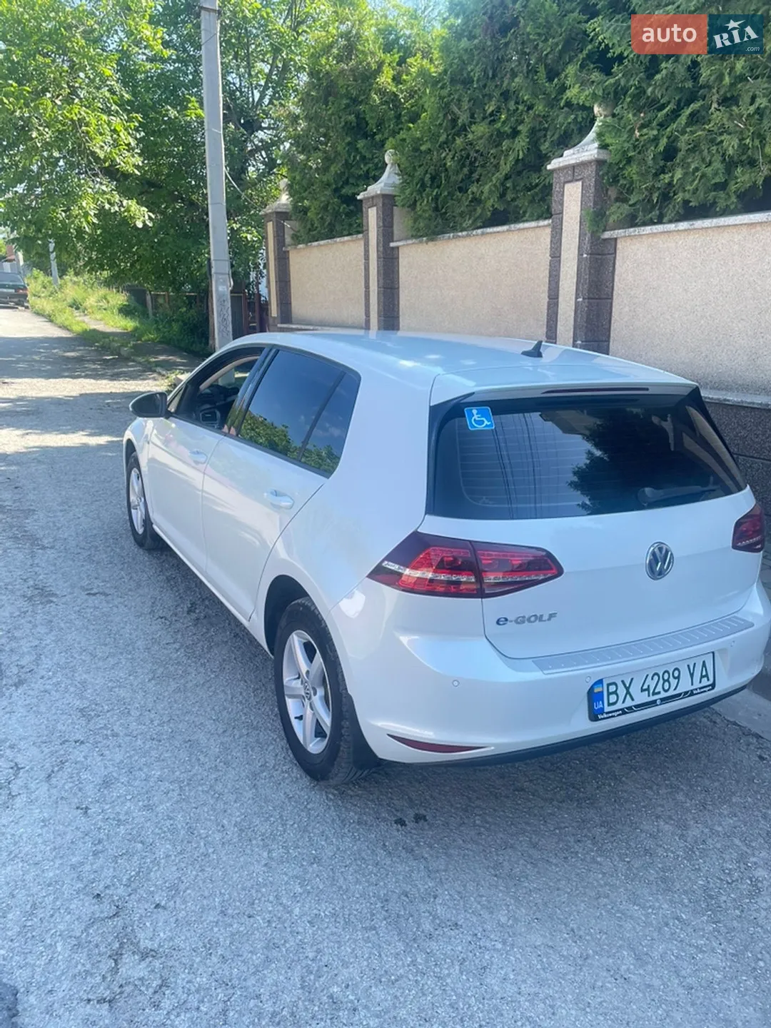 Volkswagen e-Golf, 2014