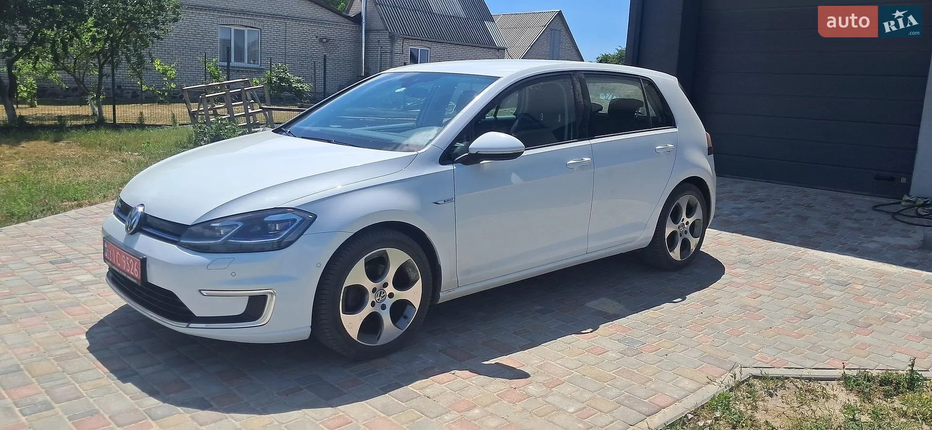 Volkswagen e-Golf, 2017