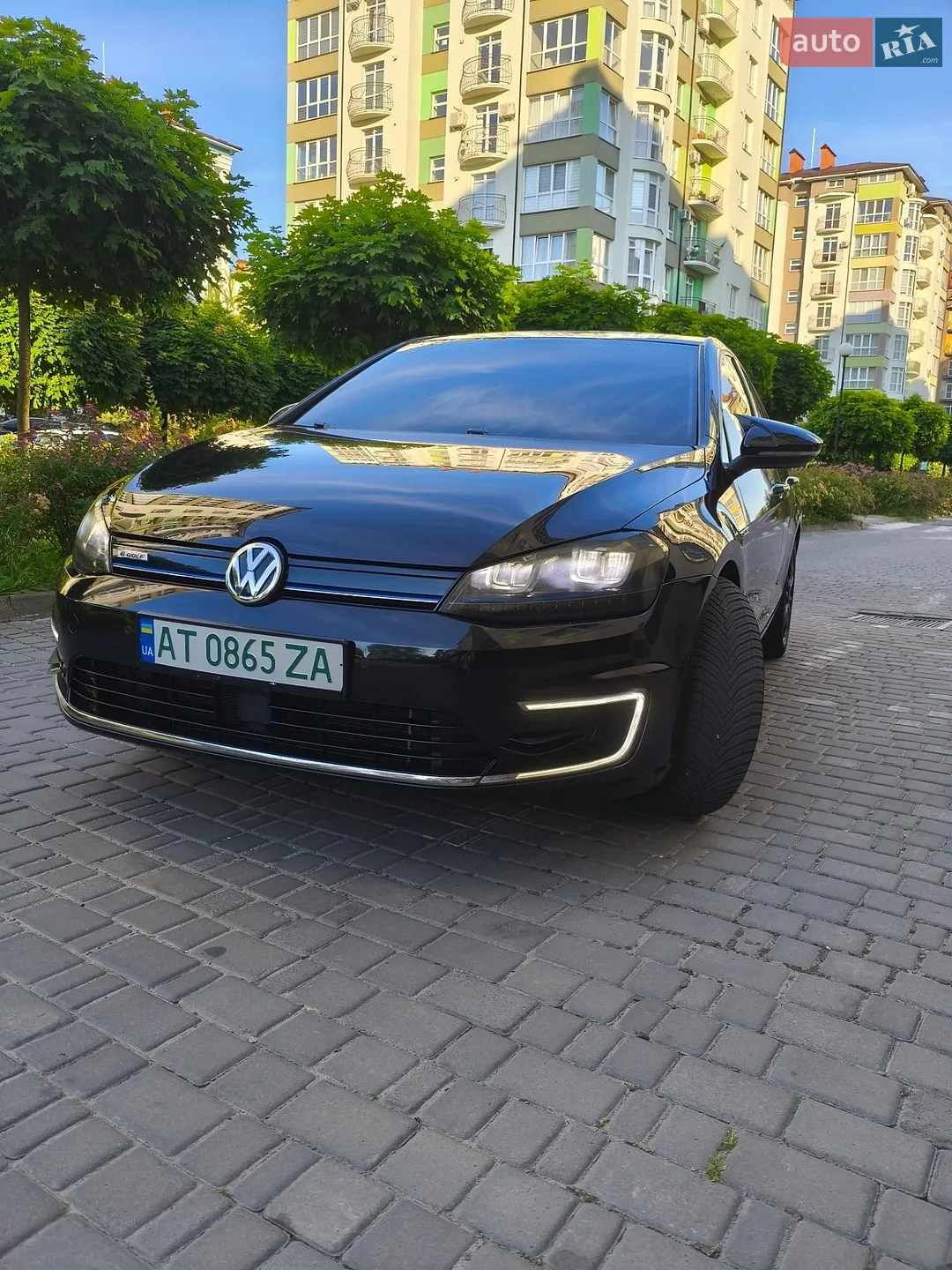 Volkswagen e-Golf, 2014