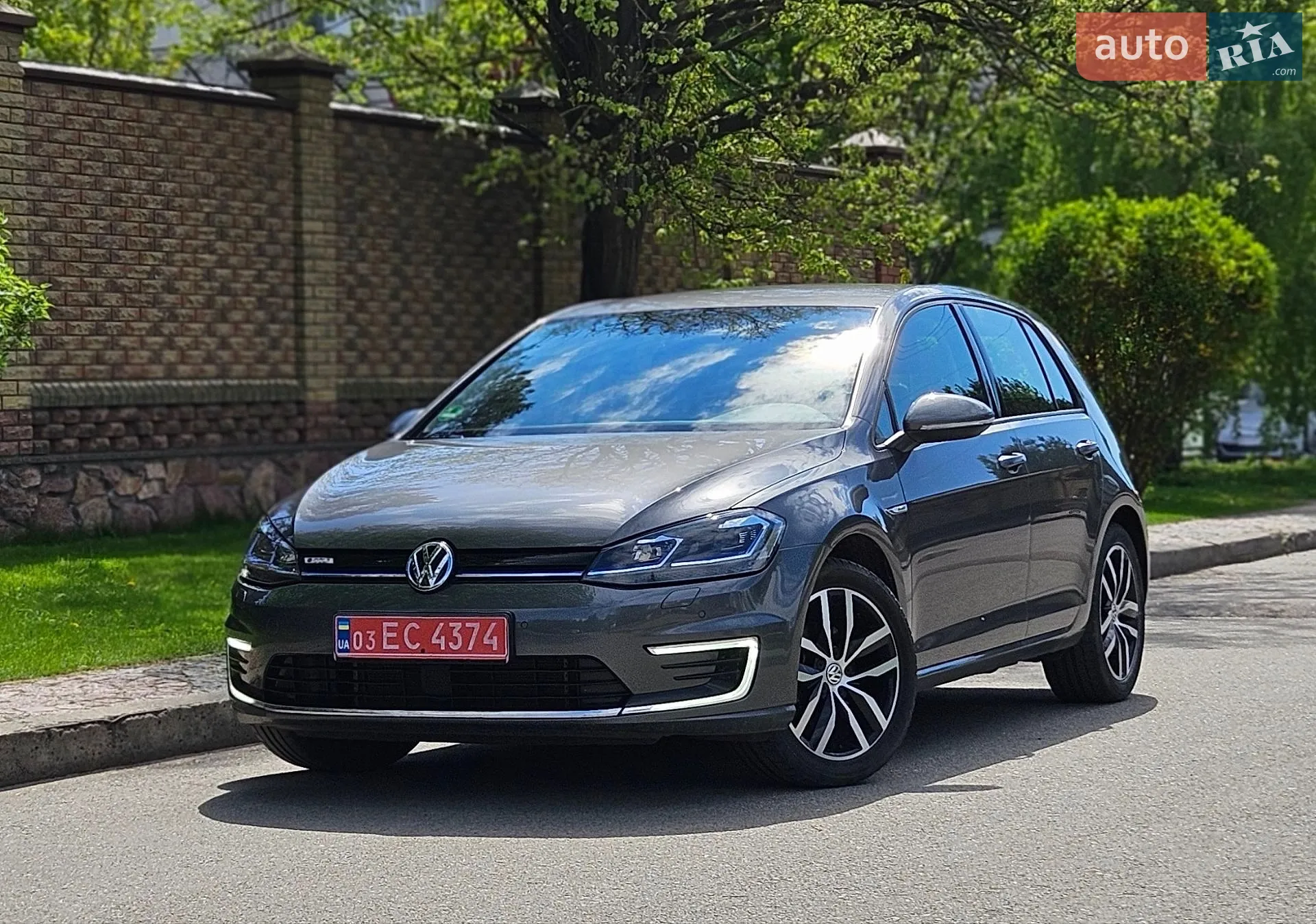 Volkswagen e-Golf, 2020