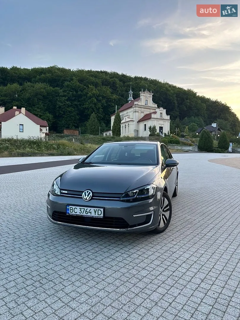 Volkswagen e-Golf, 2017