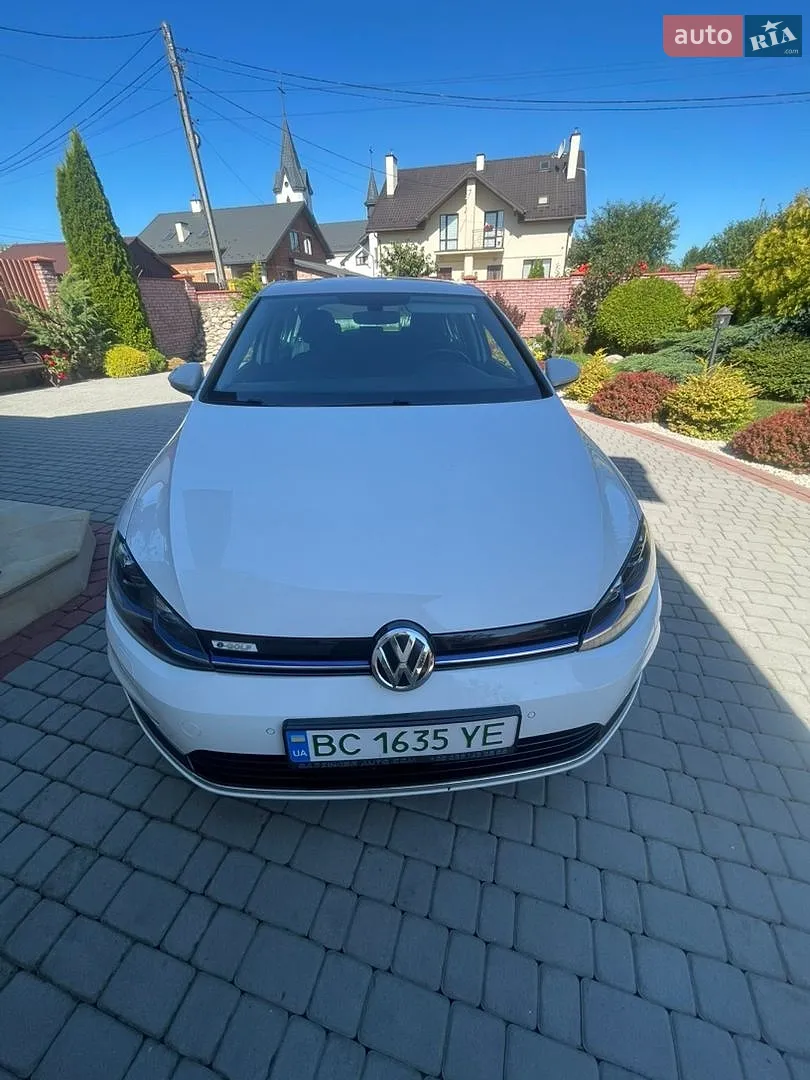 Volkswagen e-Golf, 2017
