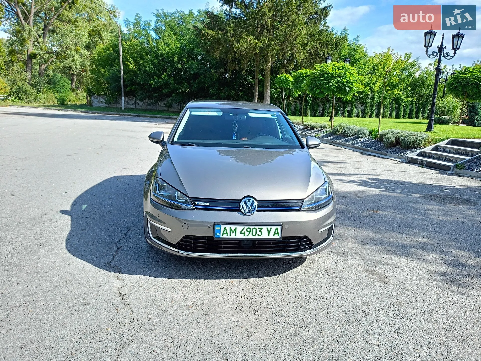 Volkswagen e-Golf, 2016
