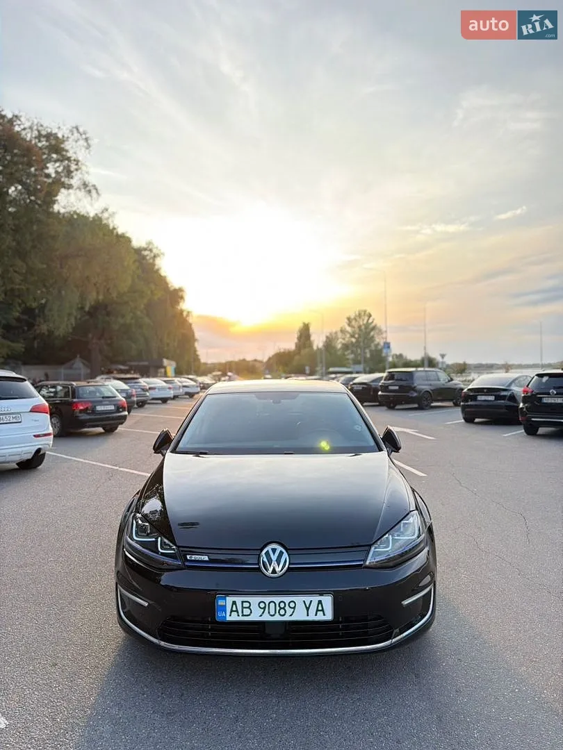 Volkswagen e-Golf, 2014