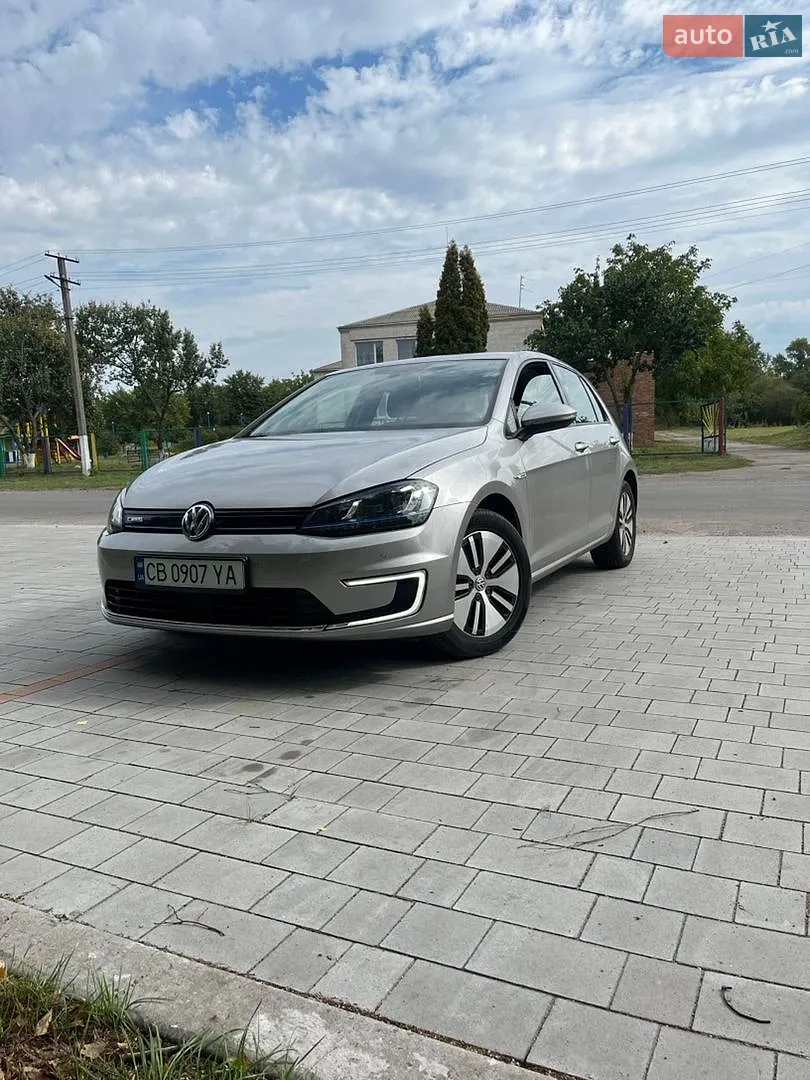Volkswagen e-Golf, 2014