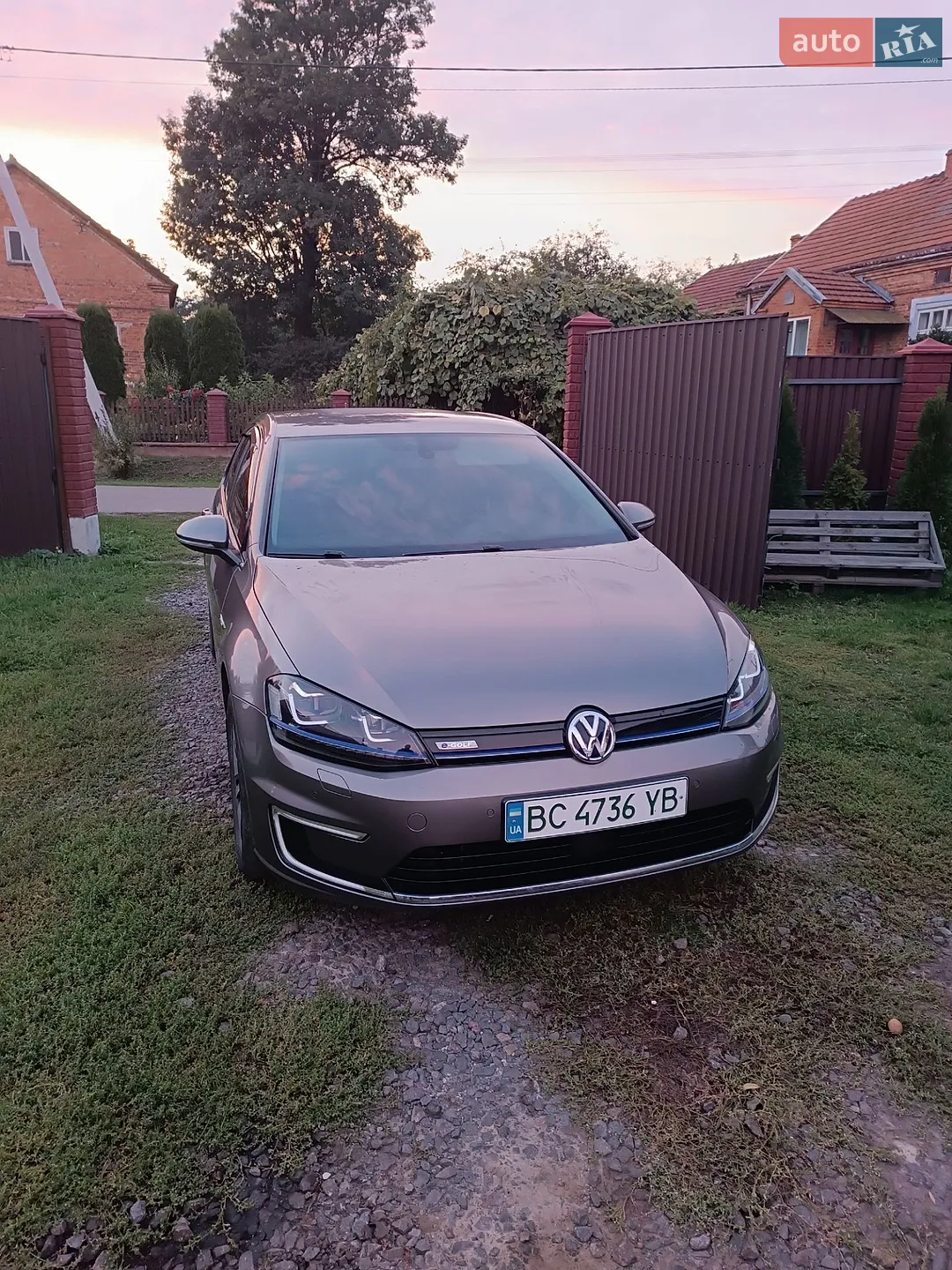 Volkswagen e-Golf, 2016