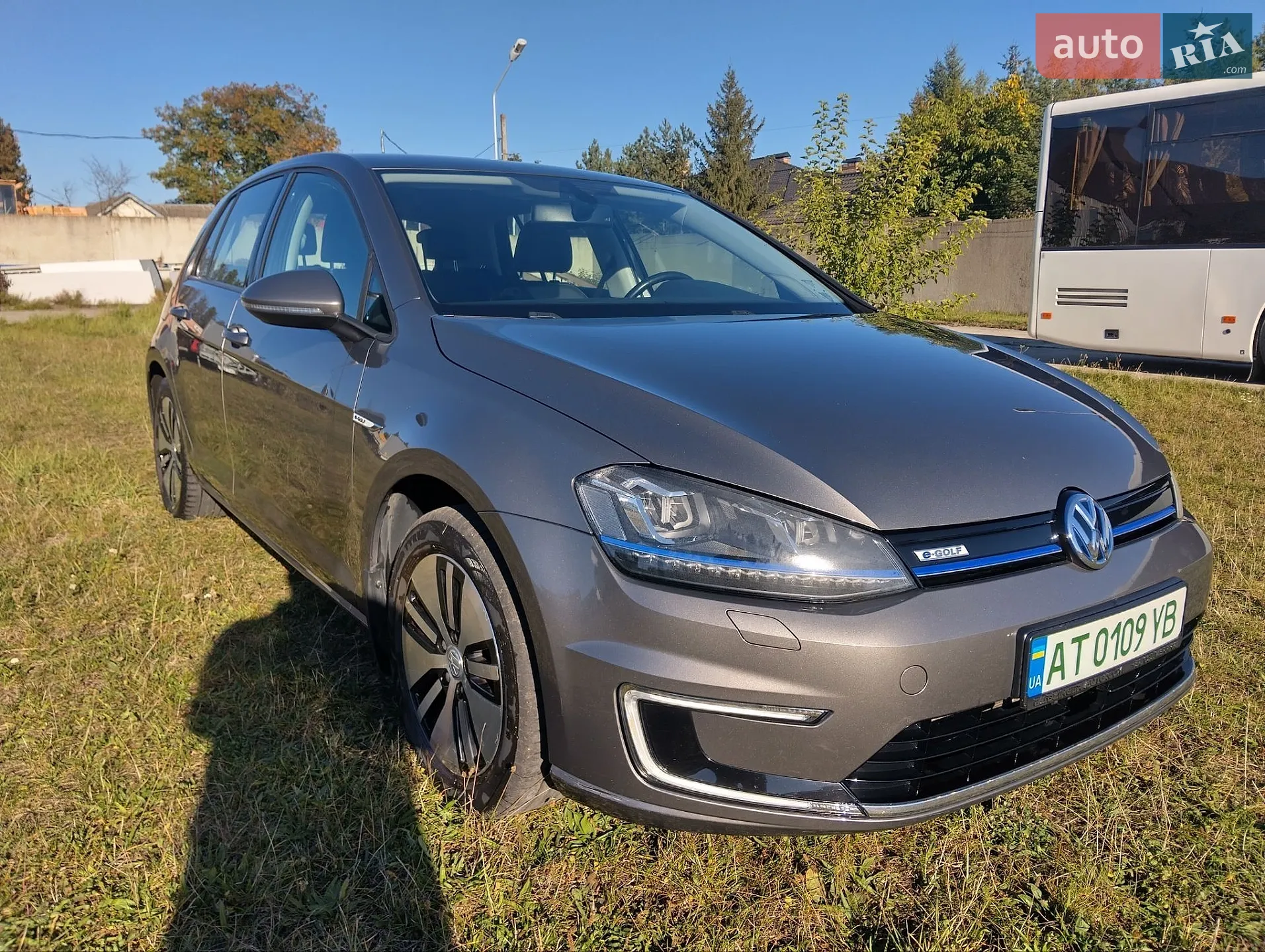 Volkswagen e-Golf, 2015