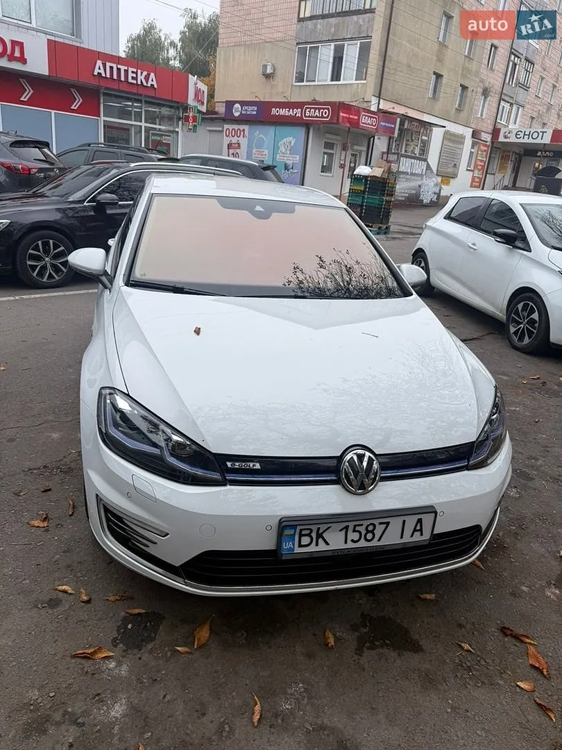 Volkswagen e-Golf, 2020