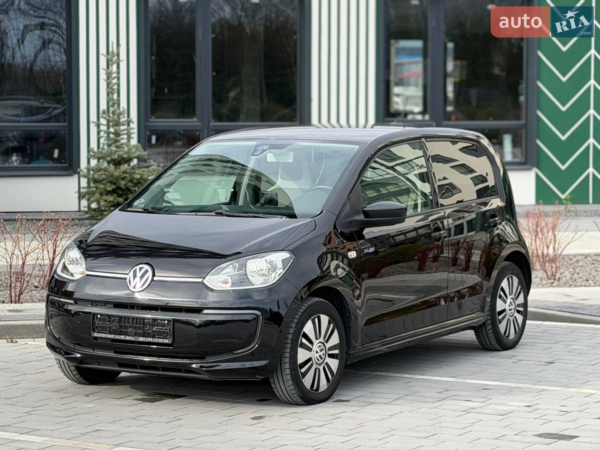 Volkswagen e-Up, 2013