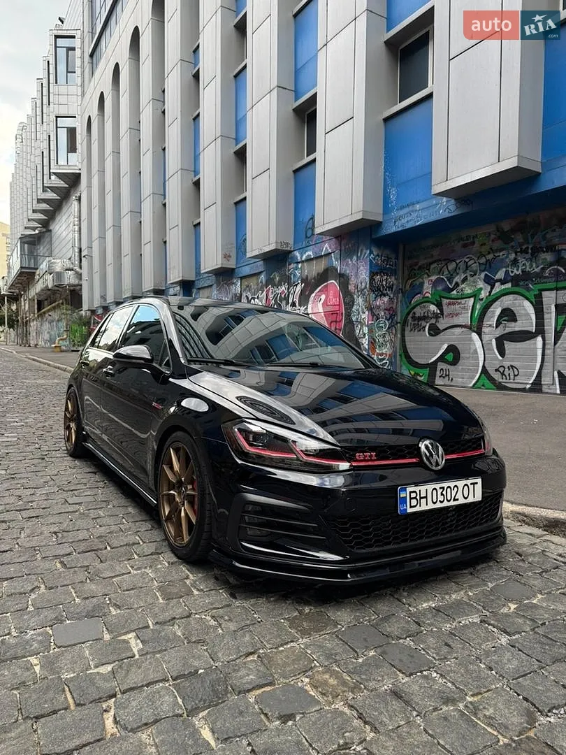 Volkswagen Golf GTI, 2019