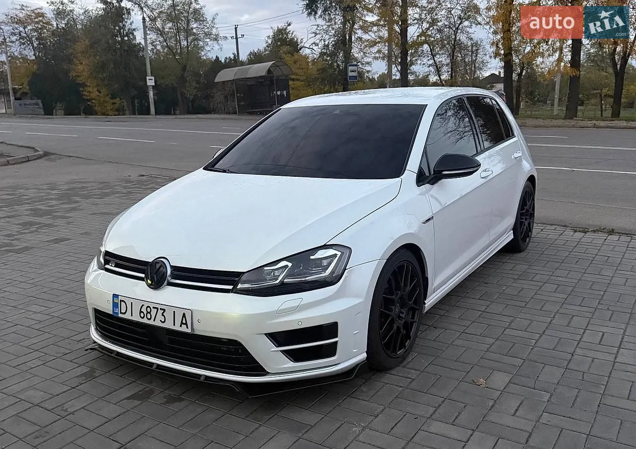 Volkswagen Golf R, 2017
