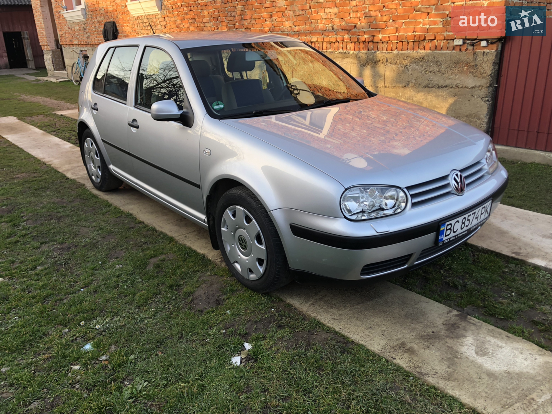 Volkswagen Golf, 2000