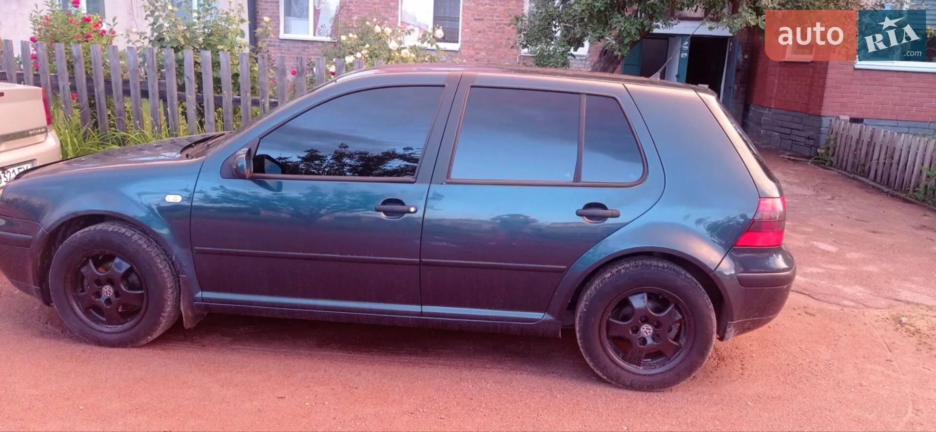 Volkswagen Golf, 2001