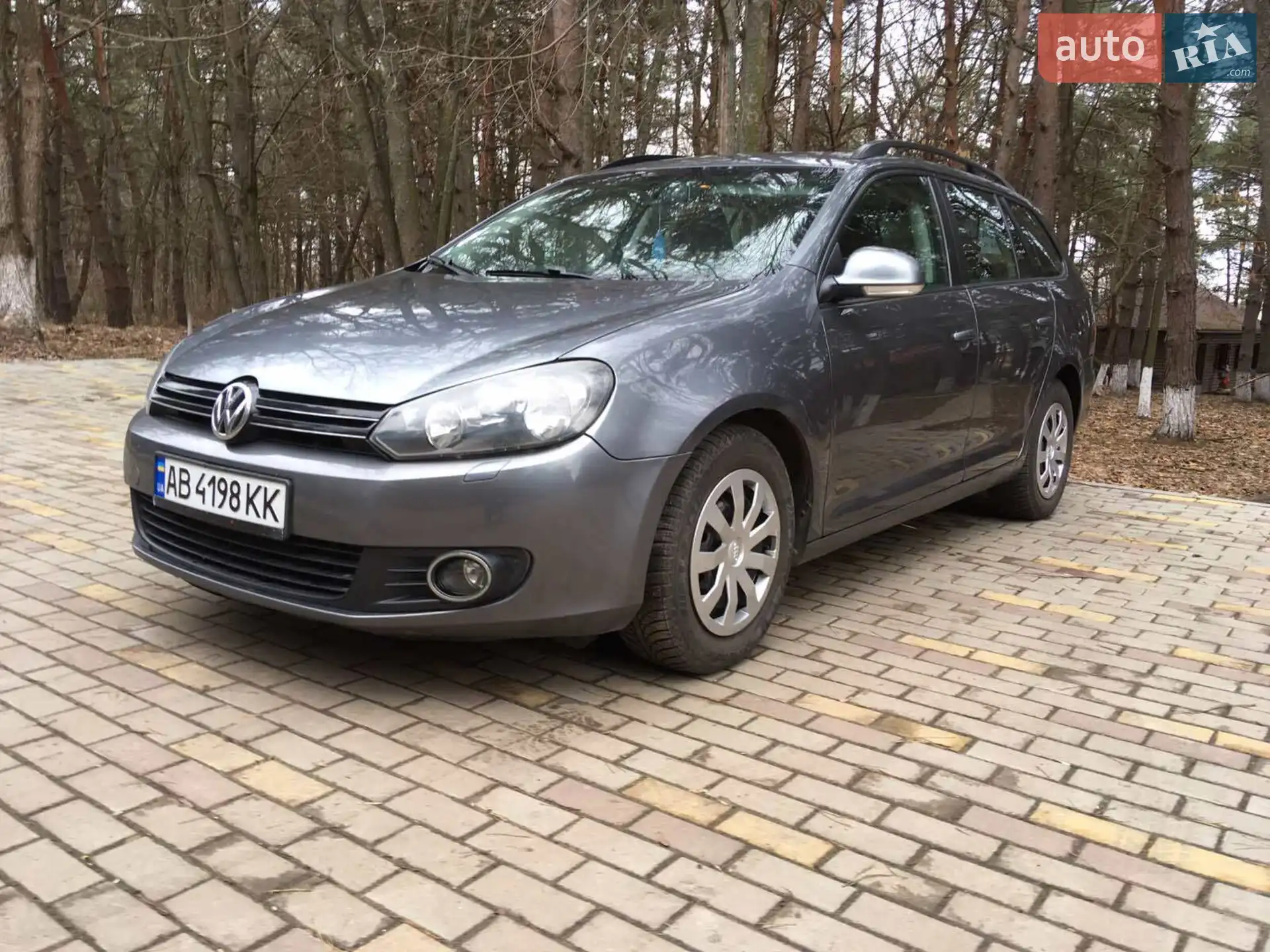 Volkswagen Golf 2010 — 1