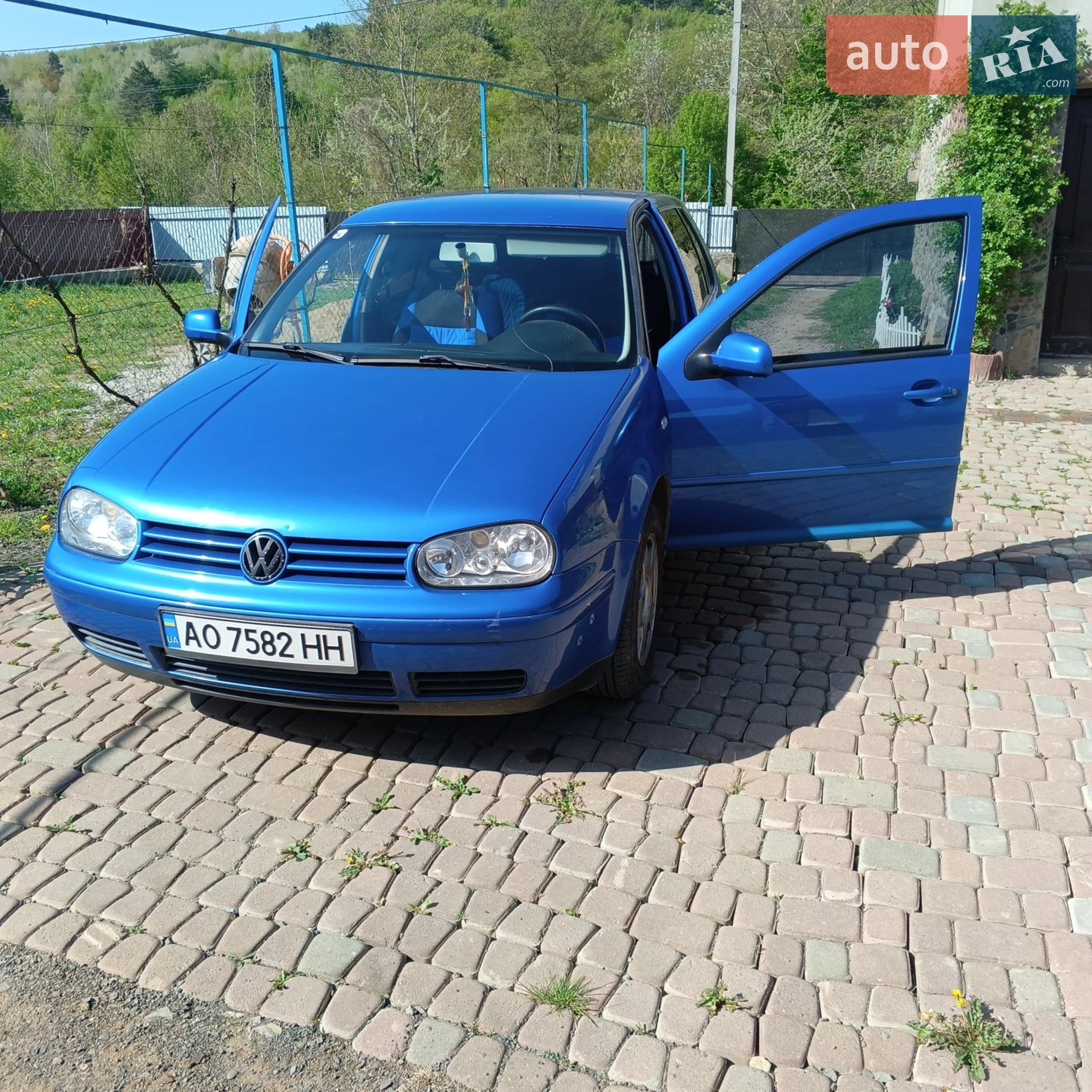 Volkswagen Golf, 2001