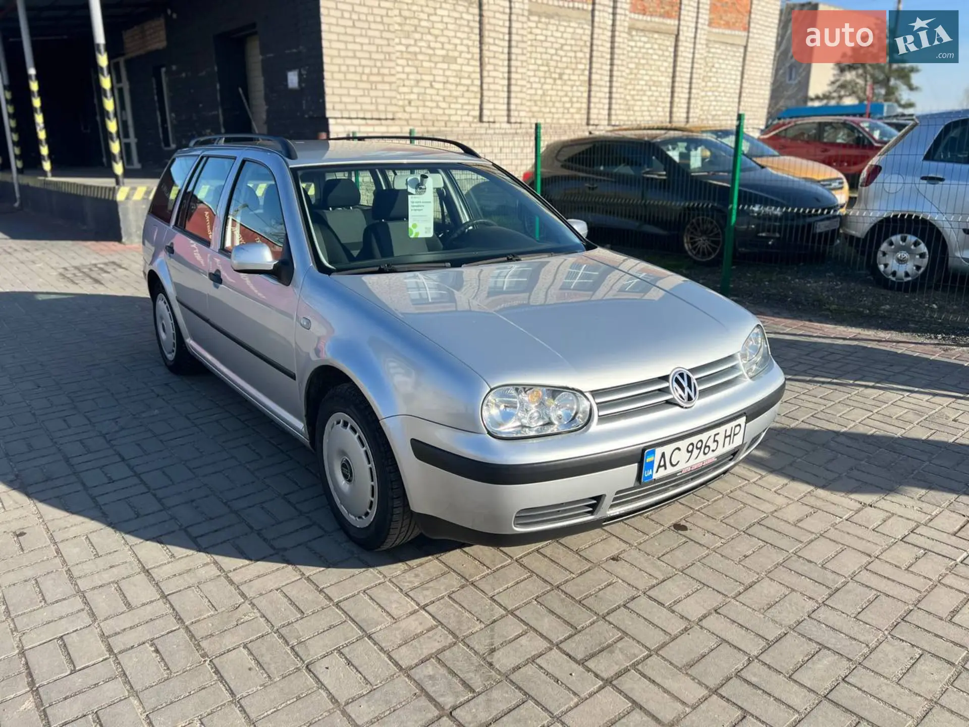 Volkswagen Golf, 2003
