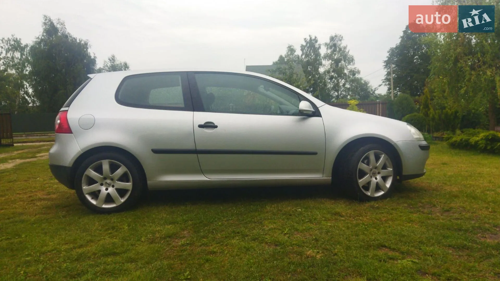 Volkswagen Golf, 2004