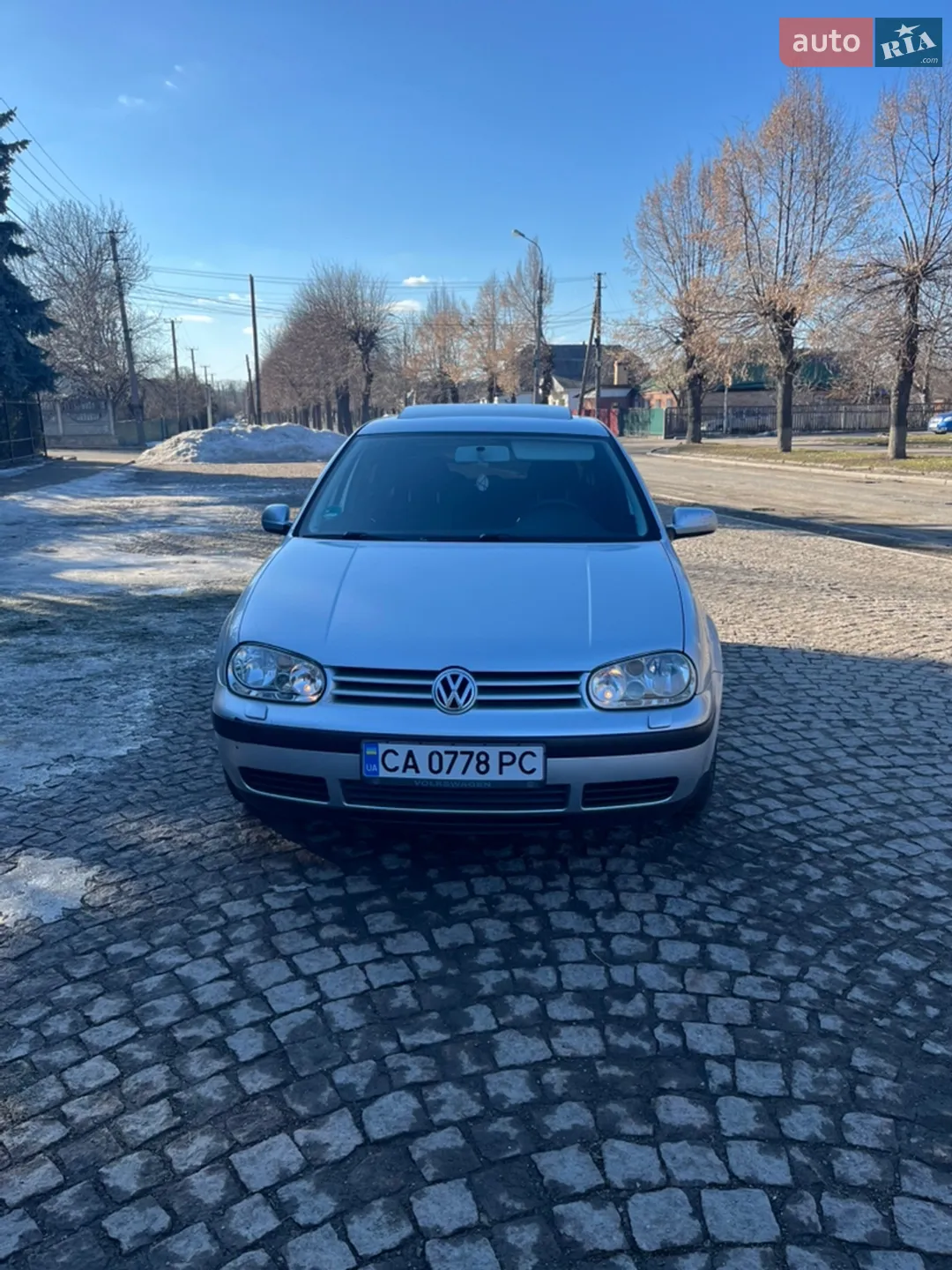 Volkswagen Golf, 2001