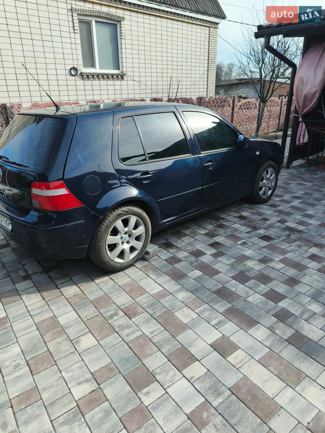 Volkswagen Golf, 2003