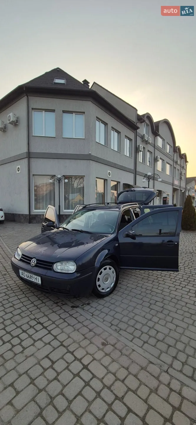 Volkswagen Golf, 2003