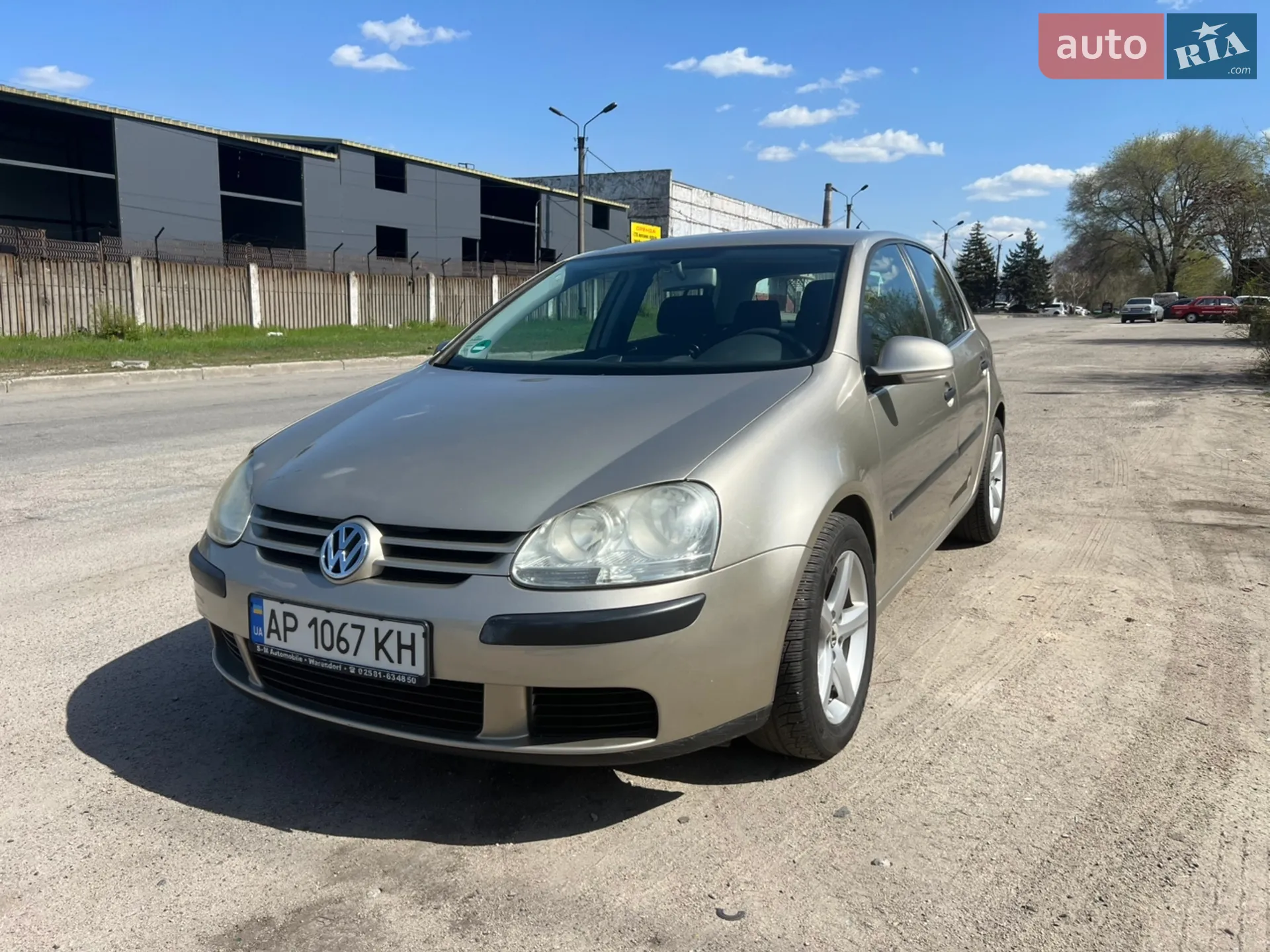 Volkswagen Golf, 2004