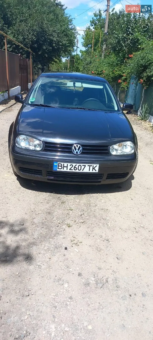 Volkswagen Golf, 2000