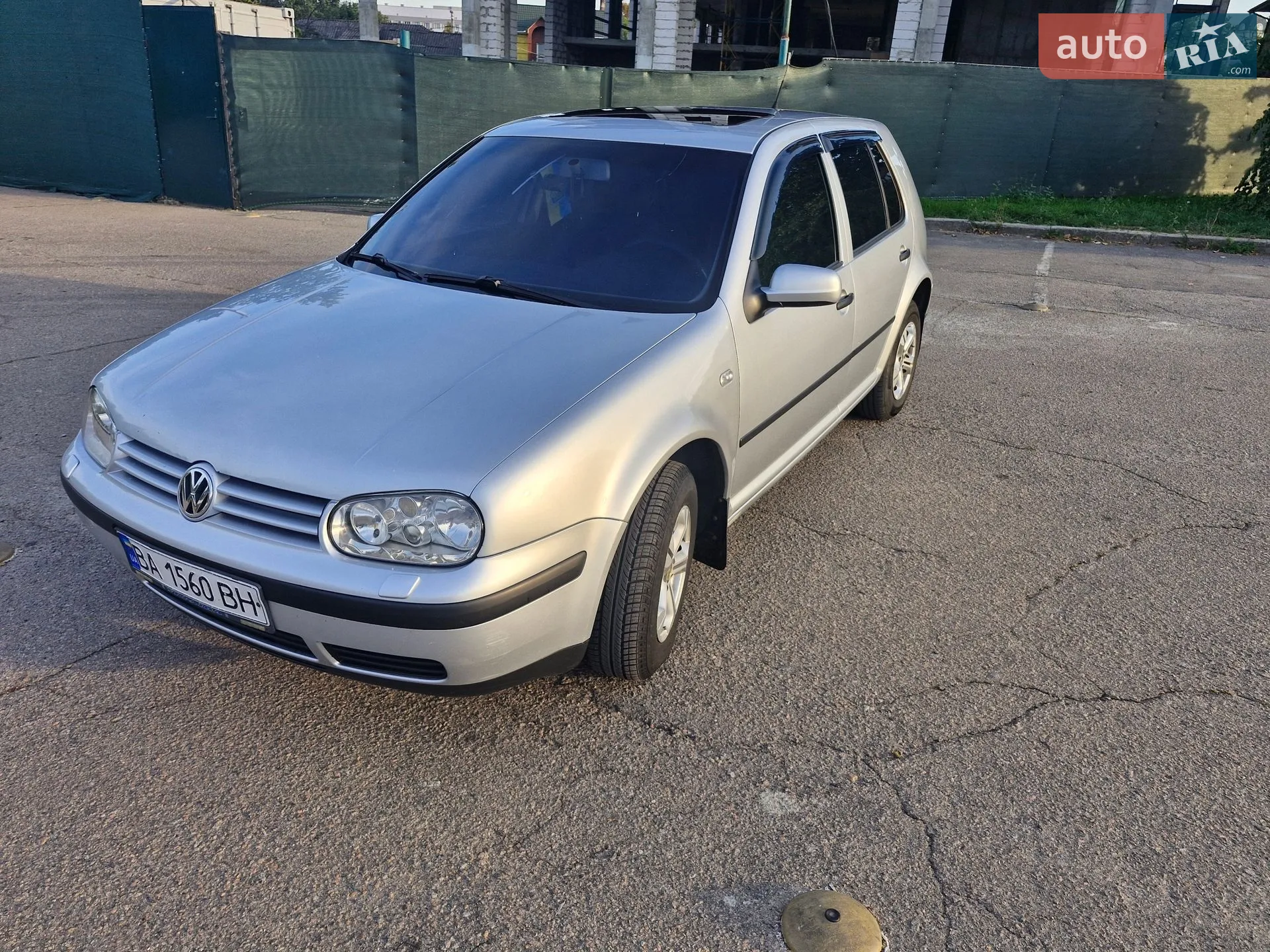 Volkswagen Golf, 2001