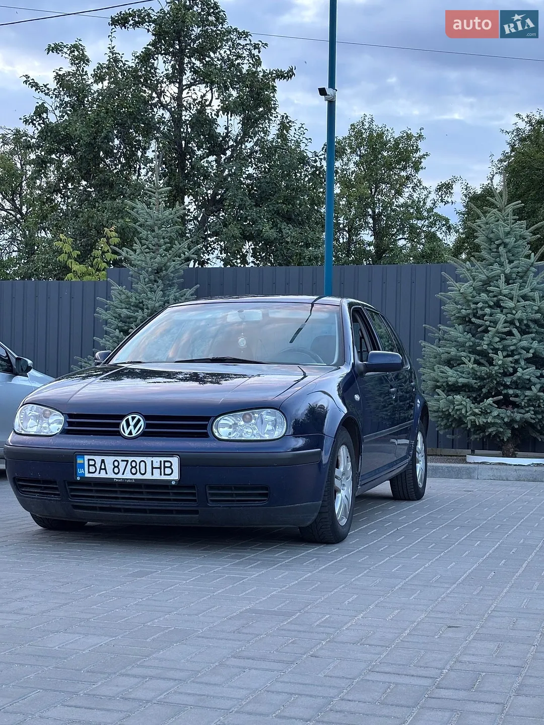 Volkswagen Golf, 2001