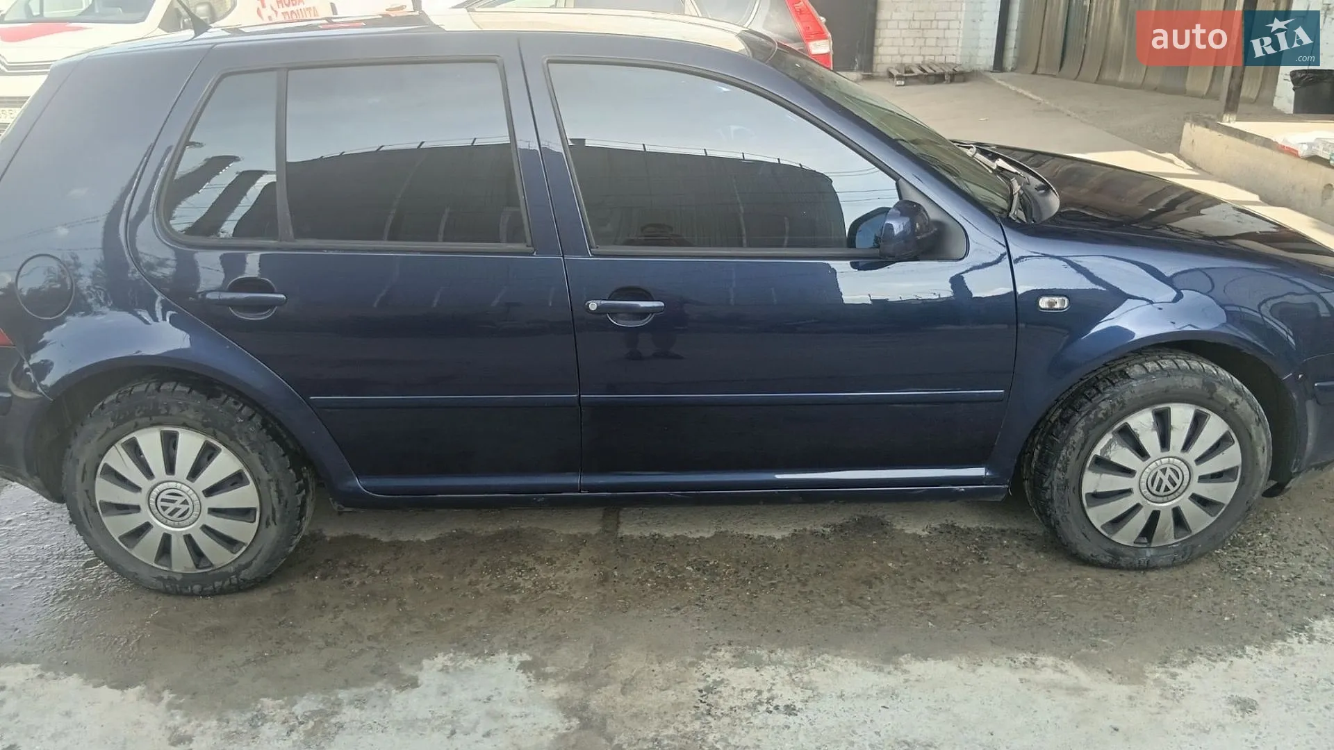 Volkswagen Golf, 2001