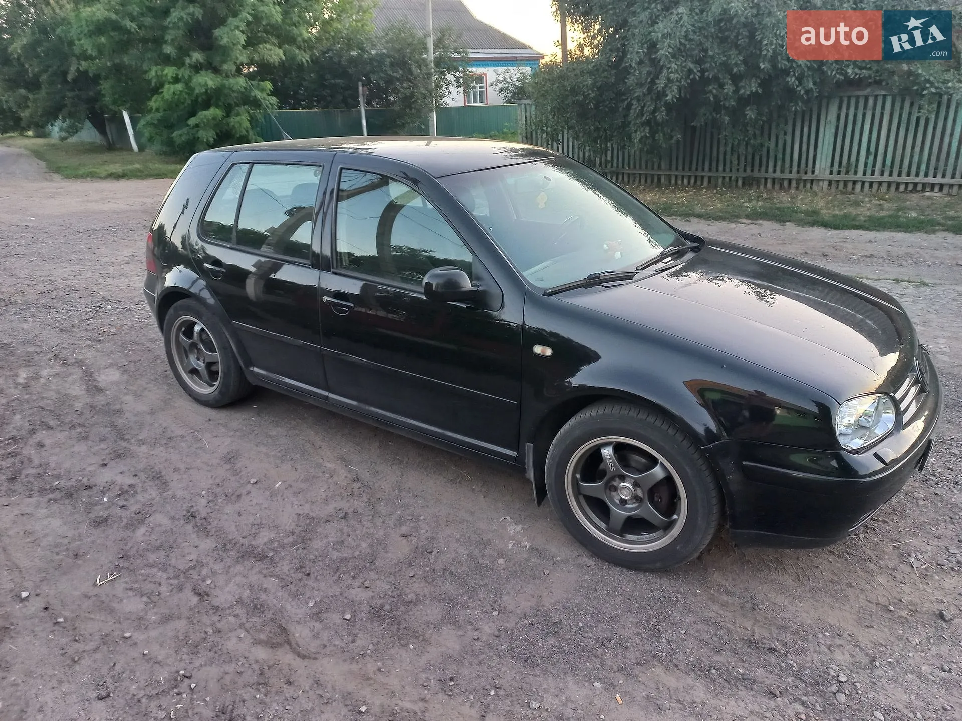 Volkswagen Golf, 1998