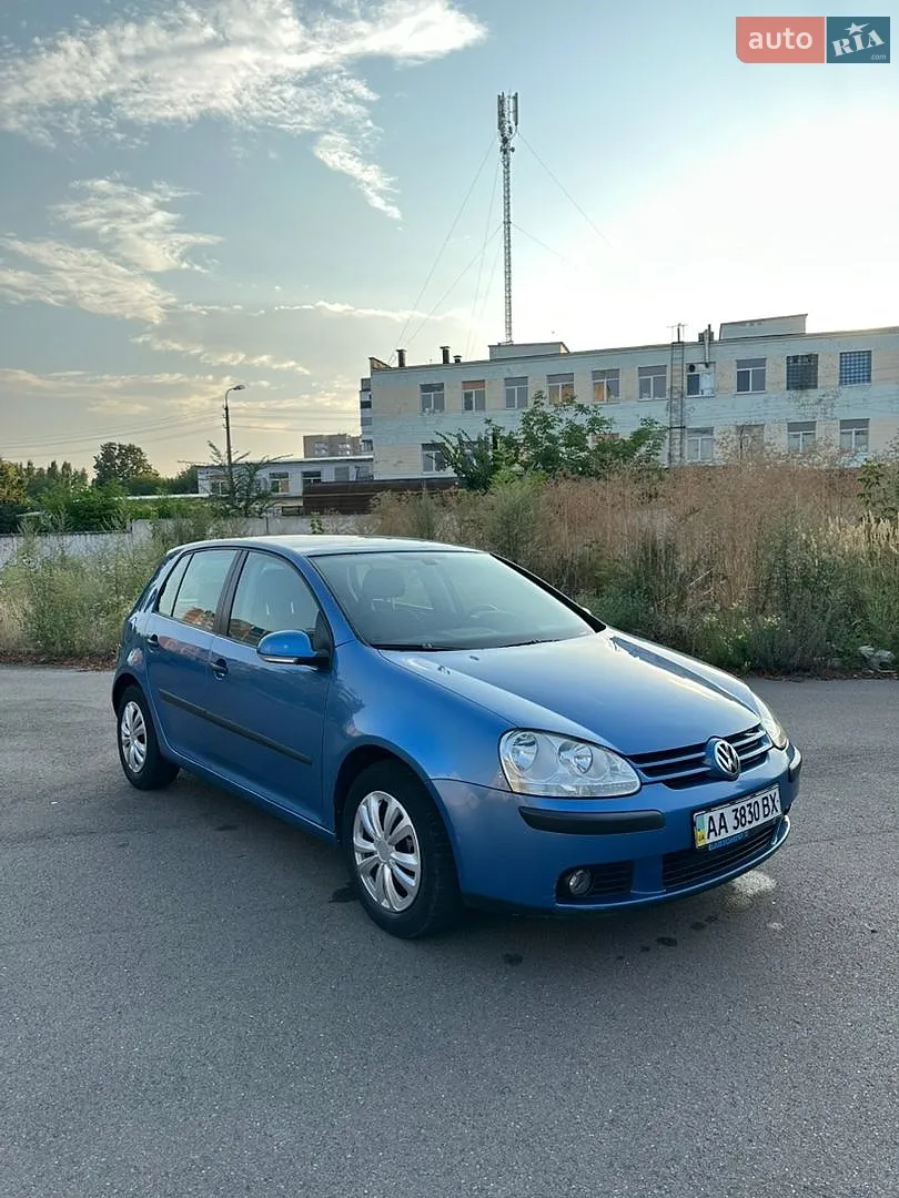 Volkswagen Golf, 2005