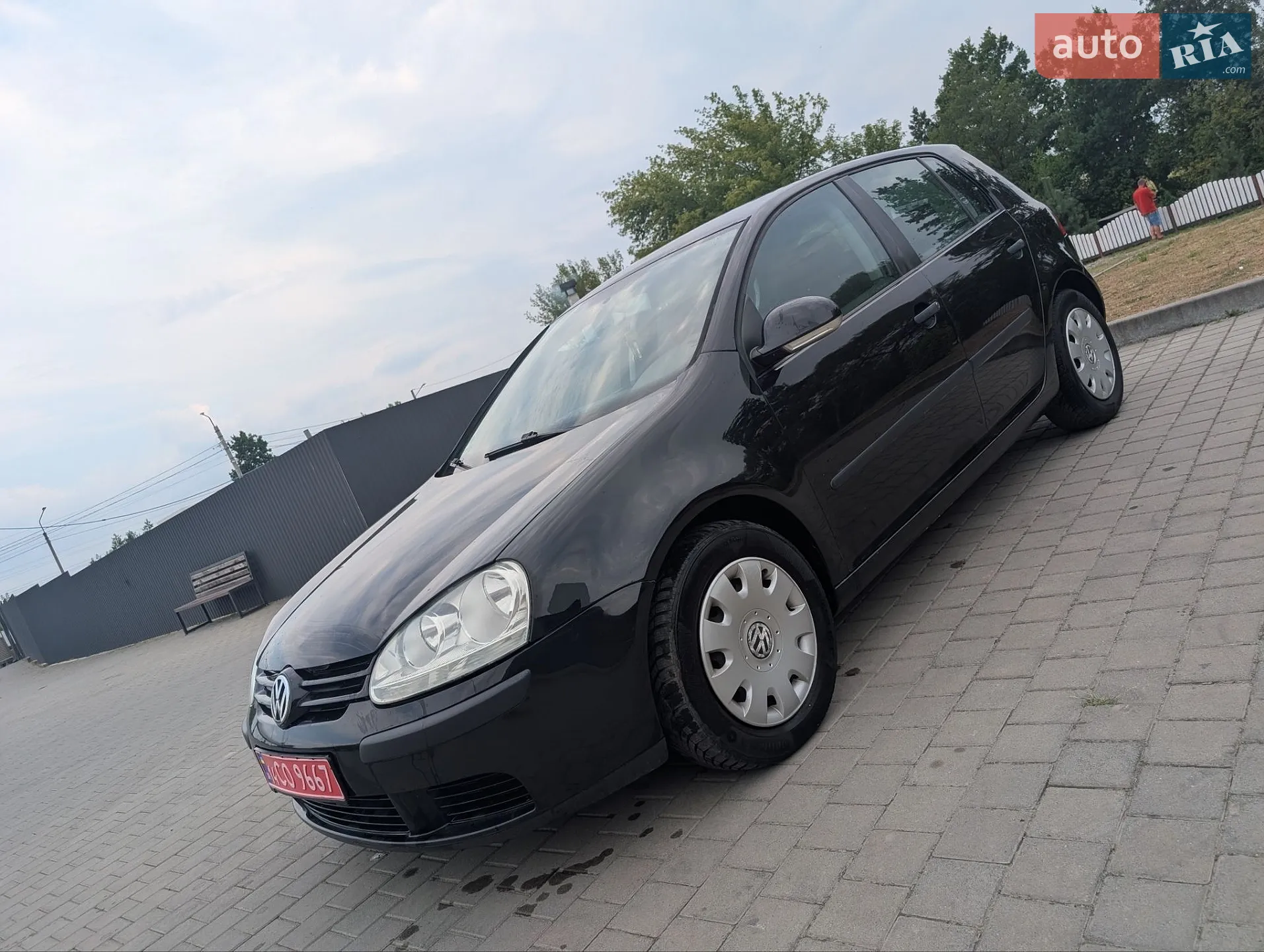 Volkswagen Golf, 2004