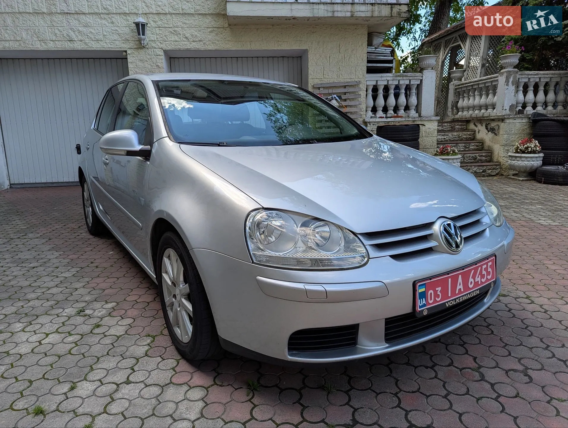 Volkswagen Golf, 2004