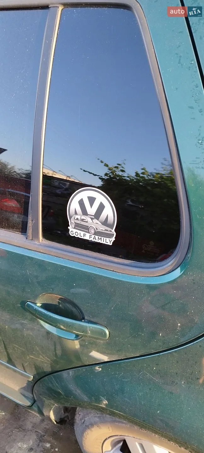 Volkswagen Golf, 1998