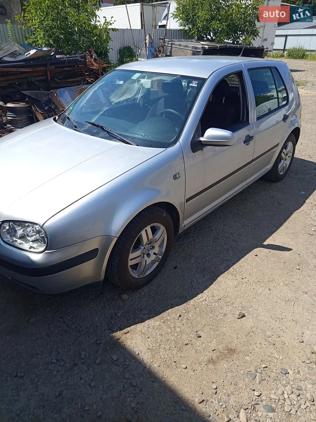 Volkswagen Golf, 2001