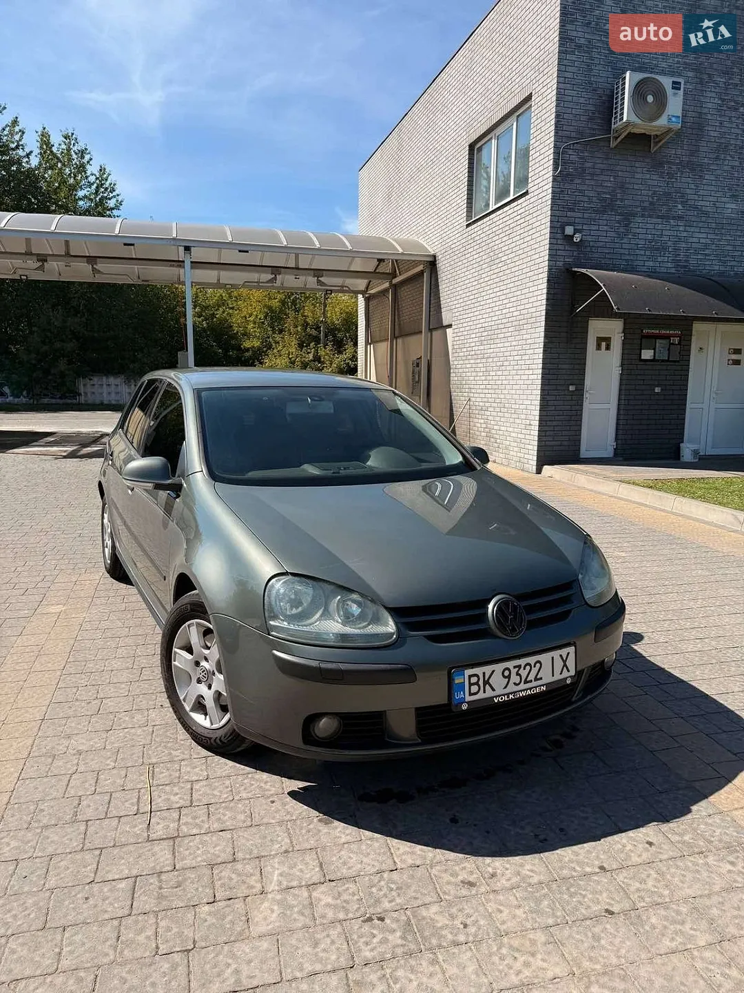 Volkswagen Golf, 2004
