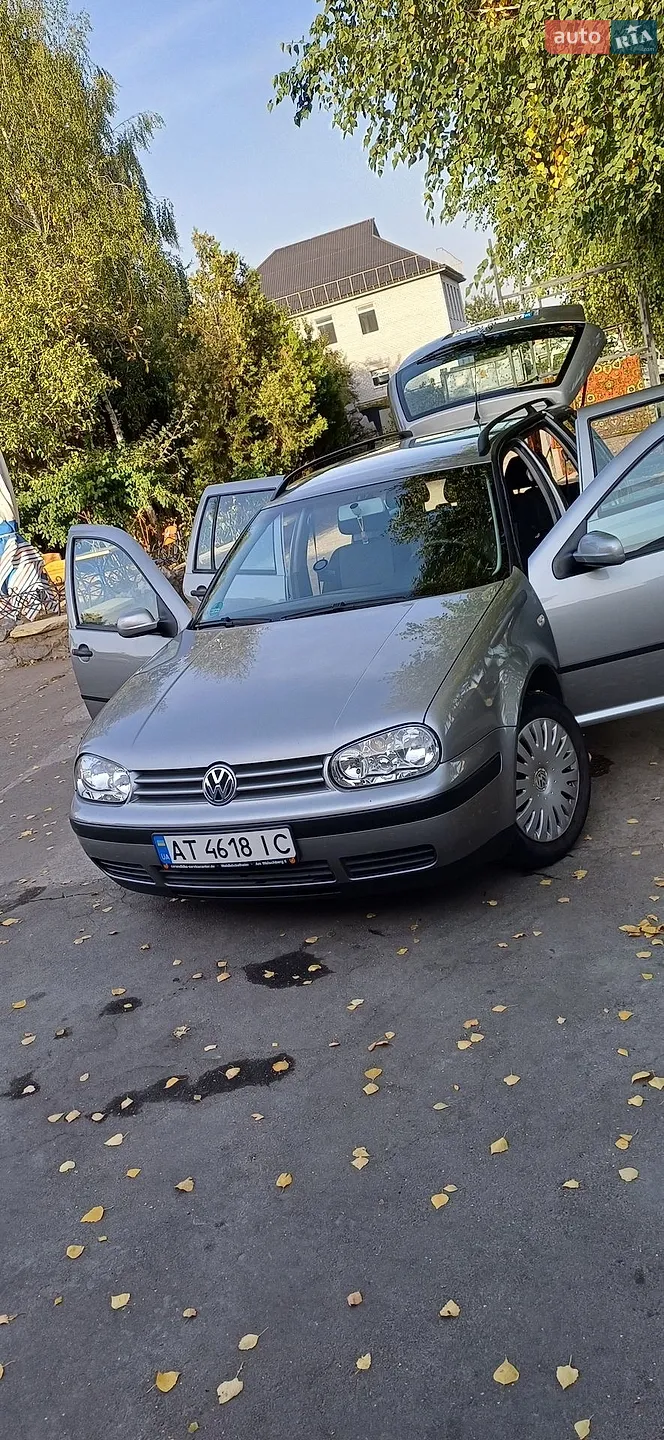 Volkswagen Golf, 2004