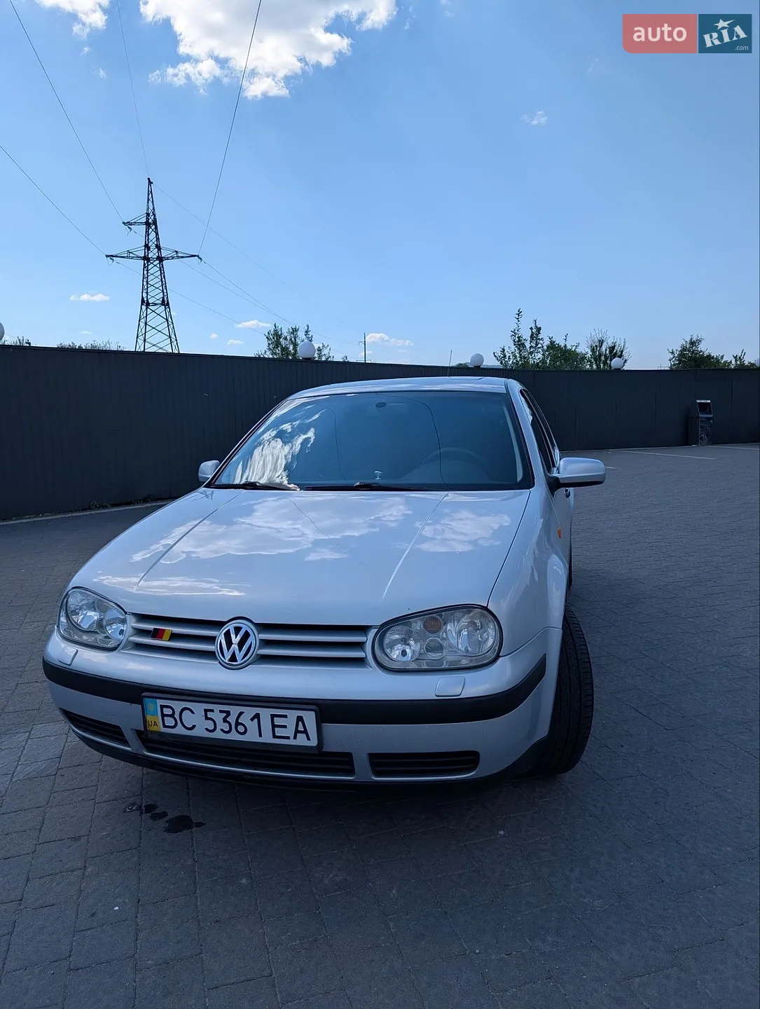 Volkswagen Golf, 1998