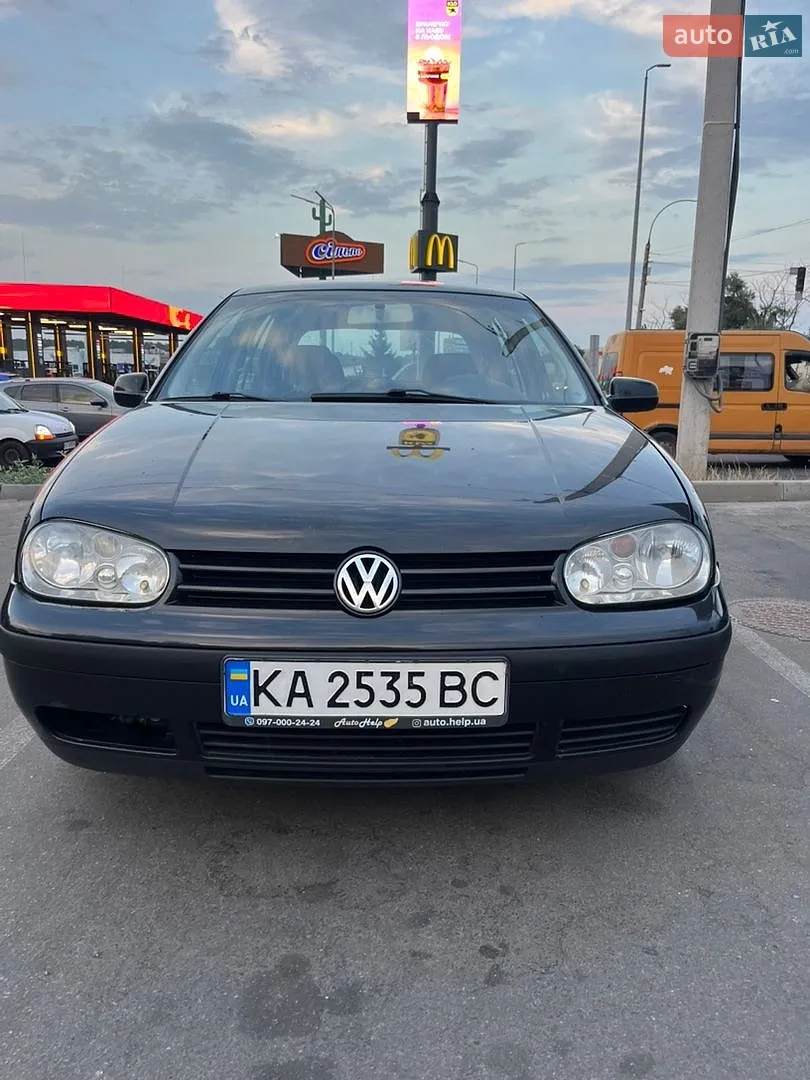 Volkswagen Golf, 2002