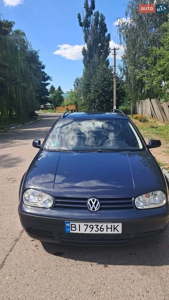 Volkswagen Golf, 2002
