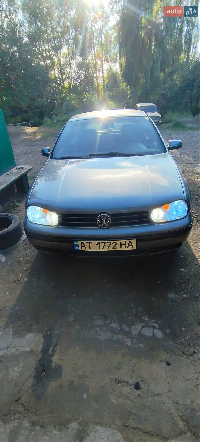 Volkswagen Golf, 1998