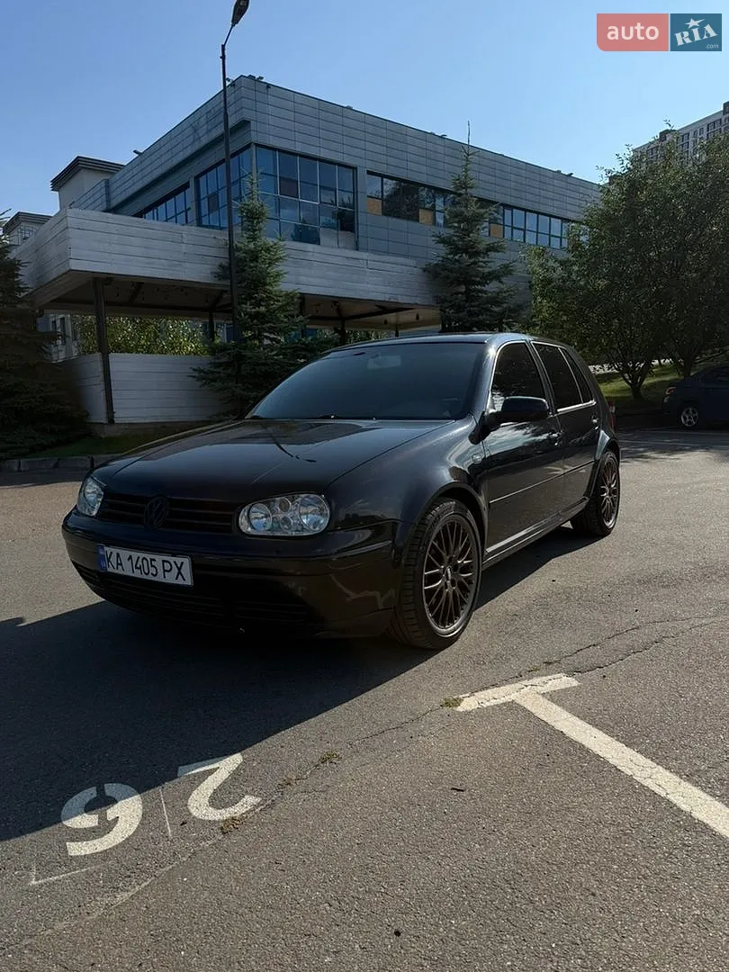 Volkswagen Golf, 2000