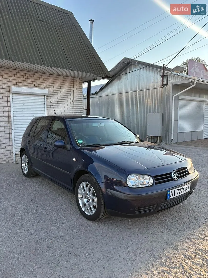 Volkswagen Golf, 2001
